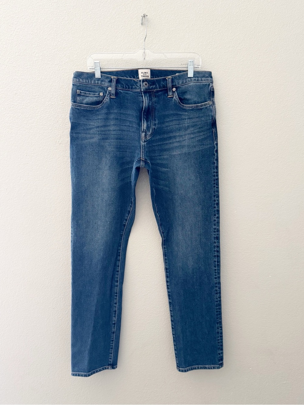 Flint & Tinder Slim Fit Jeans 33x31 Med Wash Classic Minimalist Casual 90s Denim - Picture 6 of 13